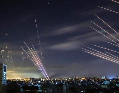 铁穹失效，哈马斯的火箭弹在特拉维夫炸响，内塔尼亚胡末日降临