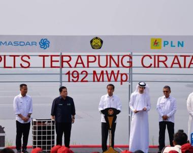 中企承建东南亚最大漂浮光伏项目在印尼并网发电