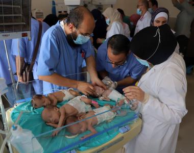 （国际）被困在加沙地带最大医院希法医院的31名早产儿已撤离