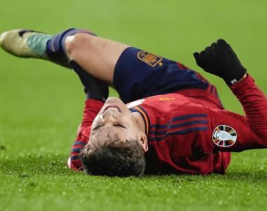 巴萨真核右膝十字韧带撕裂 本赛季报销+无缘2024欧洲杯