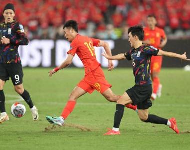 中国男足0比3不敌韩国队：结果不意外，过程有惊喜