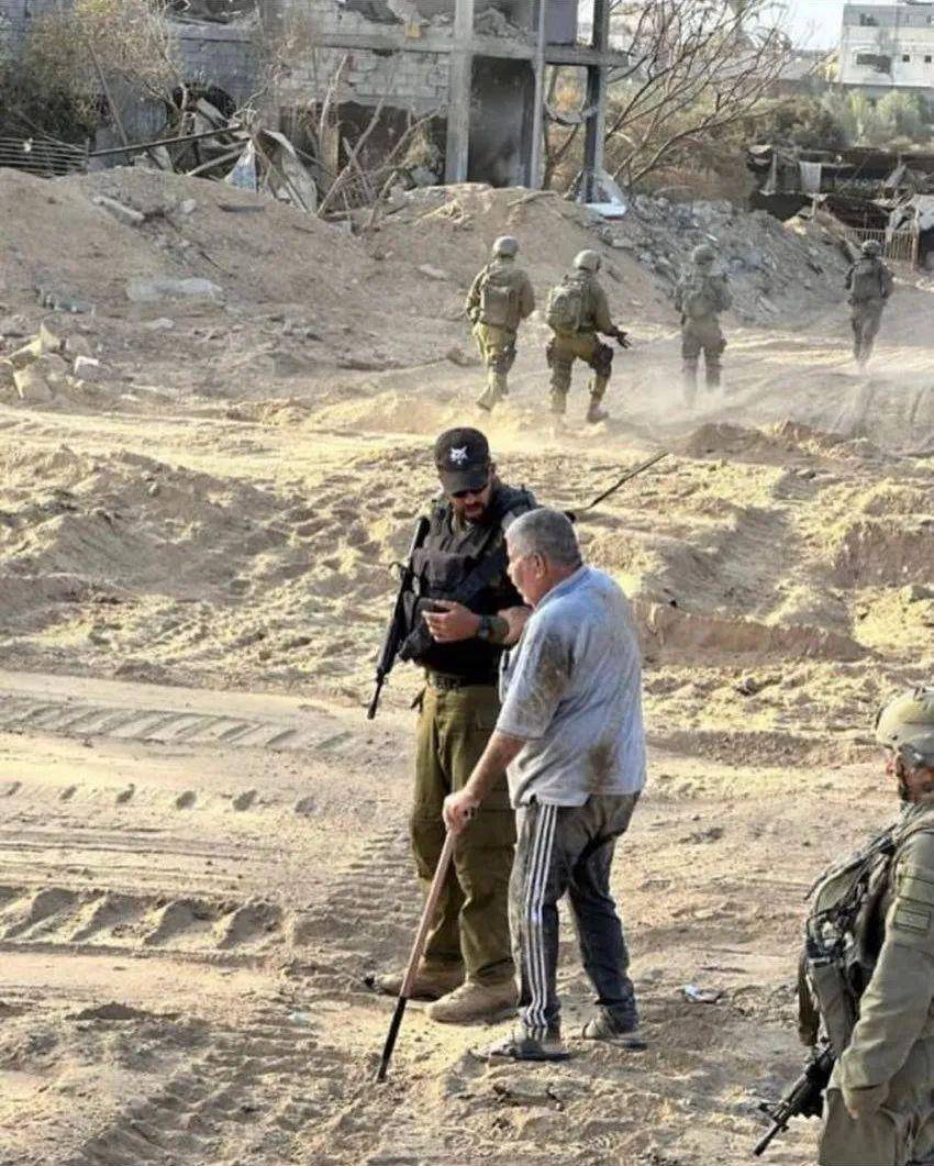 以军“扶老爷爷过马路”，拍完照片就打死？加沙目前战况如何？