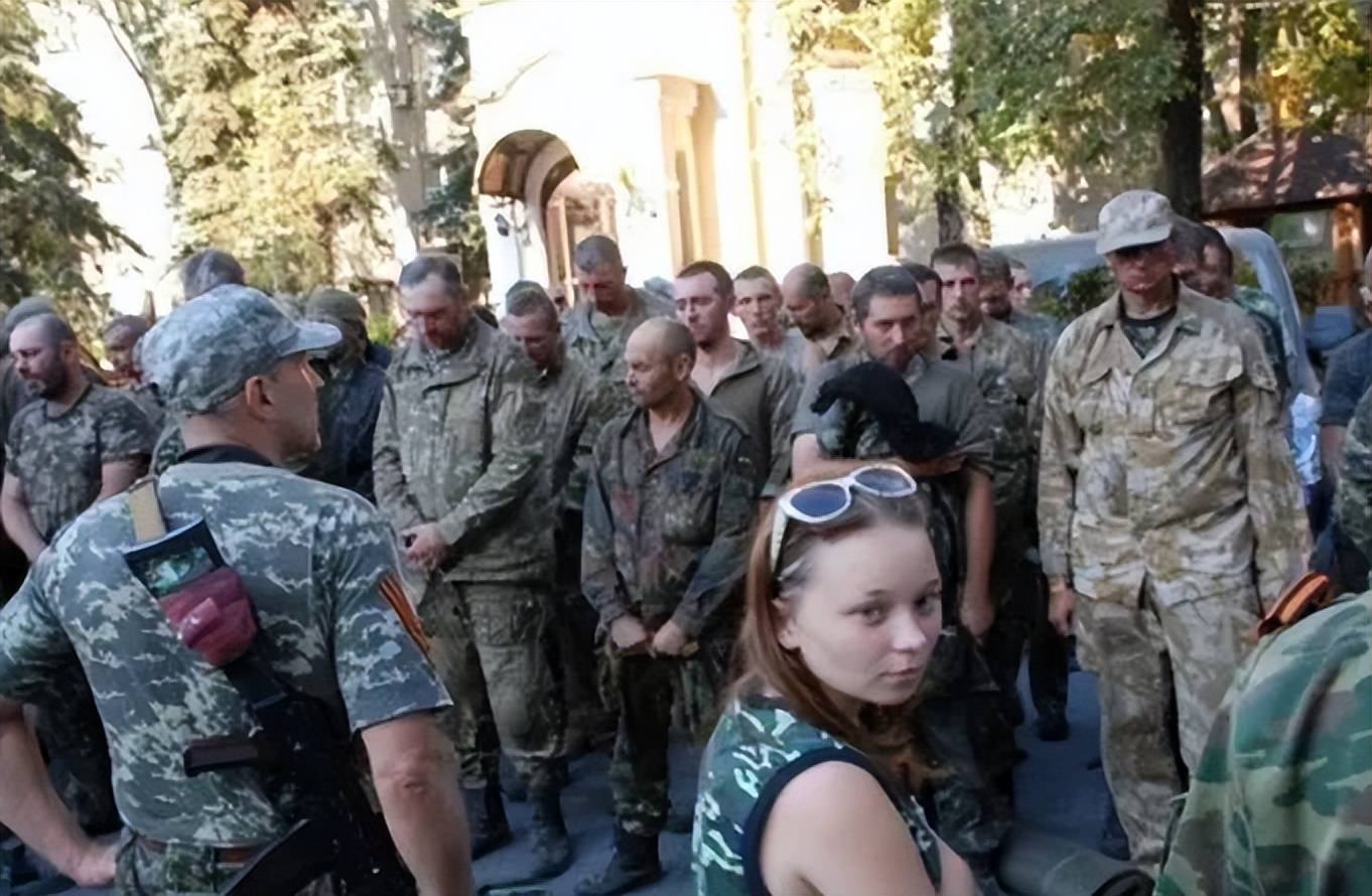乌克兰逃兵成灾！已经无兵可征，连孕妇都被送上前线战壕